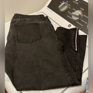 Black Skinny Jeans with Zipper Accents by the Loft Plus